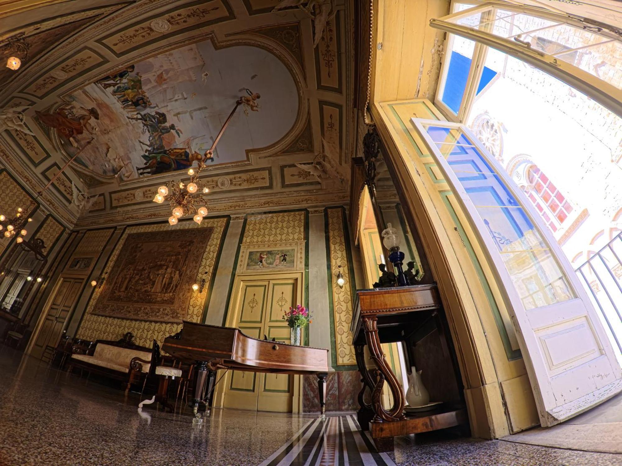Palazzo Framarino Dei Malatesta - Noble Floor - XIV Century ジョヴィナッツォ エクステリア 写真
