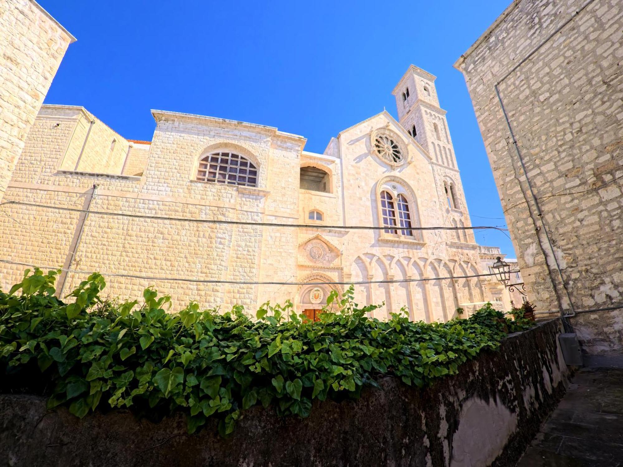 Palazzo Framarino Dei Malatesta - Noble Floor - XIV Century ジョヴィナッツォ エクステリア 写真