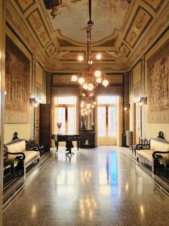 Palazzo Framarino Dei Malatesta - Noble Floor - XIV Century ジョヴィナッツォ エクステリア 写真